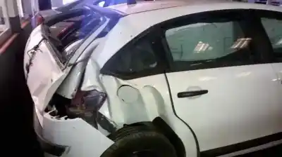 Sloopvoertuig citroen c4 berlina collection van het jaar 2010 aangedreven 9hx