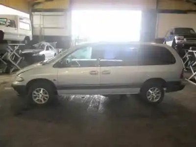 Vehicul casat chrysler voyager (gs) 2.5 td al anului 1999 alimentat vm69b