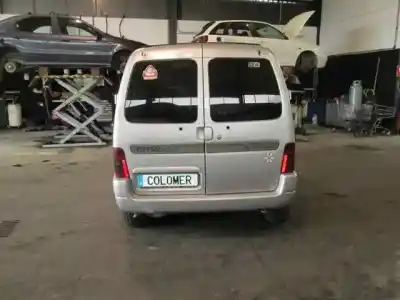 Veículo de Sucata citroen berlingo 2.0 hdi magic familiar do ano 2003 alimentado rhy