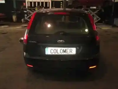 Veicolo di demolizione ford fiesta (cbk) futura dell'anno 2002 alimentato fyja