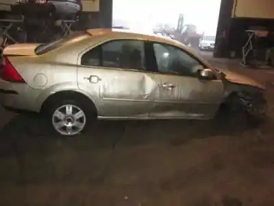 Veículo de Sucata ford mondeo berlina (ge) ambiente (06.2003->) (d) do ano 2004 alimentado fmba