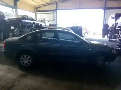 Veículo de Sucata volkswagen passat berlina (3b2) trendline do ano 1999 alimentado ajm