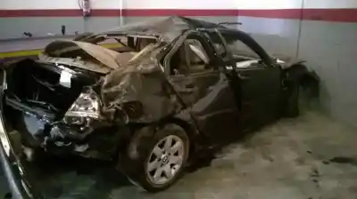 Veículo de Sucata bmw serie 3 berlina (e46) 320d do ano 2000 alimentado 204d1