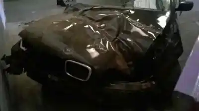 Veículo de Sucata bmw serie 3 berlina (e46) 320d do ano 2000 alimentado 204d1