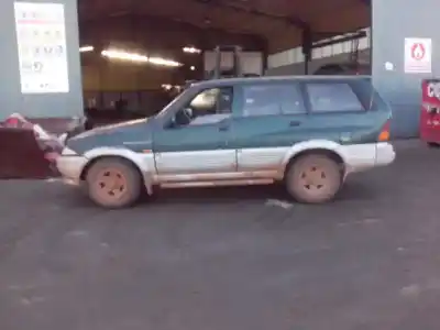 Здавання транспортного засобу ssangyong musso 2.9 d року 1996 потужний om 662 78kw