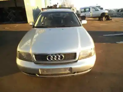 Sloopvoertuig audi a4 berlina (b5) 1.8 t van het jaar 1997 aangedreven aeb