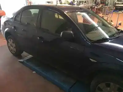 Veicolo di demolizione ford mondeo berlina (ge) ambiente dell'anno 2003 alimentato hjba