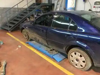 Veicolo di demolizione ford mondeo berlina (ge) ambiente dell'anno 2003 alimentato hjba