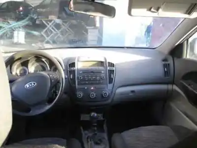 Veículo de Sucata kia cee´d concept do ano 2007 alimentado d4fbl 66kw