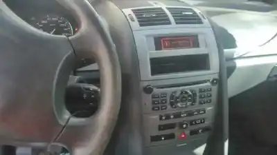 Veículo de Sucata peugeot 407 sr confort do ano 2005 alimentado 9hy 80kw