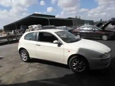 Veículo de Sucata alfa romeo 147 (190) 1.6 16v cat do ano 2001 alimentado ar32104