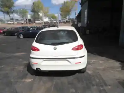 Scrapping Vehicle ALFA ROMEO 147 (190) 1.6 16V CAT of the year 2001 powered AR32104