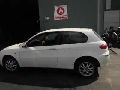 Veículo de Sucata alfa romeo 147 (190) 1.6 16v cat do ano 2001 alimentado ar32104