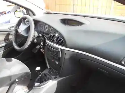 Veículo de Sucata citroen c5 berlina premier (e) do ano 2007 alimentado rhr