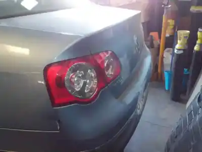 Veicolo di demolizione volkswagen passat berlina (3c2) edition plus dell'anno 2006 alimentato bkp