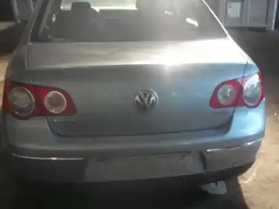 Veicolo di demolizione VOLKSWAGEN PASSAT BERLINA (3C2) Edition Plus dell'anno 2006 alimentato BKP