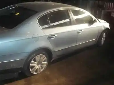Veicolo di demolizione volkswagen passat berlina (3c2) edition plus dell'anno 2006 alimentato bkp