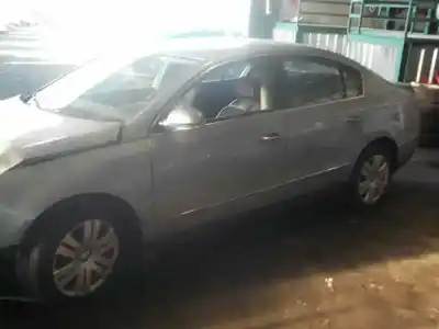Veicolo di demolizione volkswagen passat berlina (3c2) edition plus dell'anno 2006 alimentato bkp