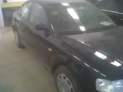 Veículo de Sucata volkswagen passat berlina (3b2) berlina do ano 1999 alimentado ahu