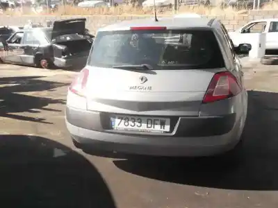 Здавання транспортного засобу renault megane ii berlina 5p confort dynamique року 2005 потужний f9q
