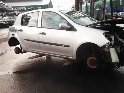 Veicolo di demolizione renault clio iii exception dell'anno 2007 alimentato k9k t7