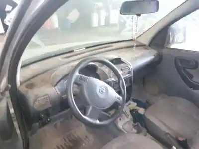 Veicolo di demolizione opel combo tour dell'anno 2005 alimentato z17dth