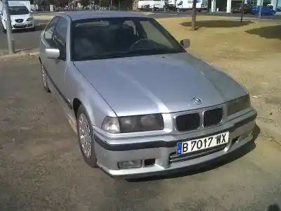 Veicolo di demolizione bmw serie 3 berlina (e36) 318tds dell'anno 2000 alimentato m41d18inter