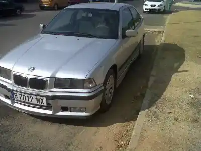 Veicolo di demolizione bmw serie 3 berlina (e36) 318tds dell'anno 2000 alimentato m41d18inter