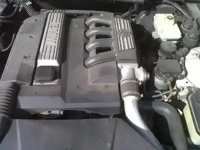 Veicolo di demolizione bmw serie 3 berlina (e36) 318tds dell'anno 2000 alimentato m41d18inter