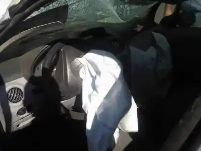 Veículo de Sucata citroen c3 1.4 hdi (68 cv) 1.4 hdi do ano 2002 alimentado 8hx