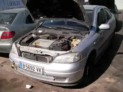 Veículo de Sucata opel astra g berlina 1.6 16v do ano 1999 alimentado x16xel