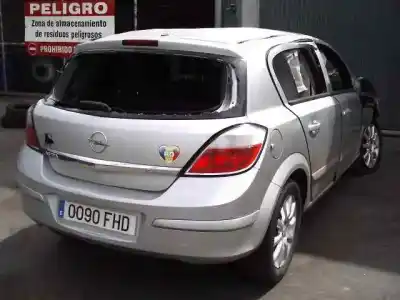 Veículo de Sucata opel astra h berlina 1.6 16v do ano 2006 alimentado z16xep