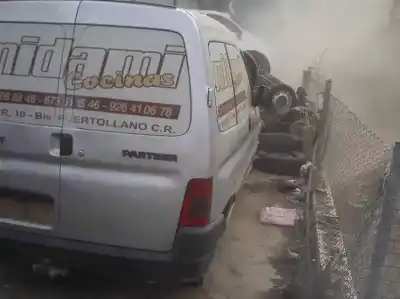 Veículo de Sucata PEUGEOT PARTNER (S1) Break do ano 1997 alimentado D9B
