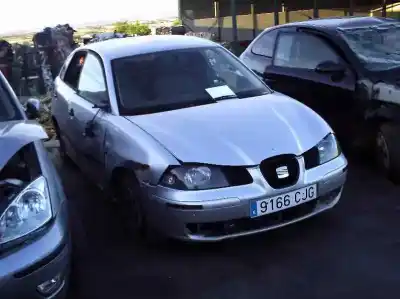 Vehículo de desguace SEAT IBIZA 1.2 del año 2003 con motor AZQ