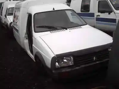 Véhicule à la ferraille citroen c15 * de l'année 2001 alimenté wjx