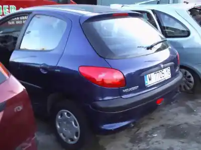 Vehículo de desguace PEUGEOT 206 BERLINA 1.4 del año 1999 con motor KFX