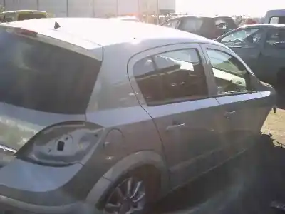 Veículo de Sucata opel astra h berlina 1.6 16v do ano 2005 alimentado z16xep