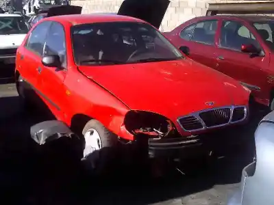 Veicolo di demolizione DAEWOO                                             LANOS                                                                                                                                                                                                                                                      1.5 CAT                                                                                                                                                                                                                                                    dell'anno 2002 alimentato A15SMS