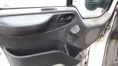 Здавання транспортного засобу ford transit mod. 2000 combi 2.0 tde cat року 2001 потужний abfa