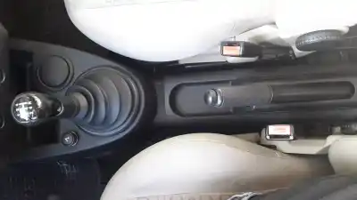 Sloopvoertuig ford fiesta (cbk) 1.3 cat van het jaar 2004 aangedreven a9jb