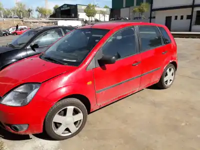 Veículo de Sucata ford fiesta (cbk) 1.6 tdci cat do ano 2005 alimentado hhja