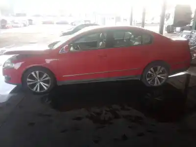 Veículo de Sucata volkswagen passat berlina (3c2) 2.0 tdi do ano 2007 alimentado bkp