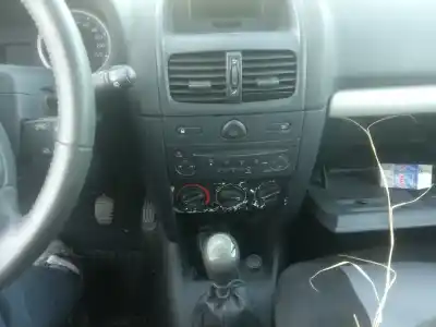 Здавання транспортного засобу renault clio ii fase ii (b/cb0) 1.2 року 2006 потужний d7f g7 (43kw)