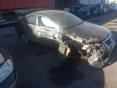 Veicolo di demolizione volkswagen passat berlina (3c2) 2.0 tdi dell'anno 2005 alimentato bkp