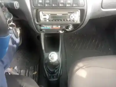 Veículo de Sucata citroen saxo 1.5 diesel do ano 1998 alimentado vjz