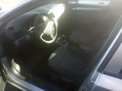 Veículo de Sucata opel astra h berlina 1.7 16v cdti do ano 2006 alimentado z17dth