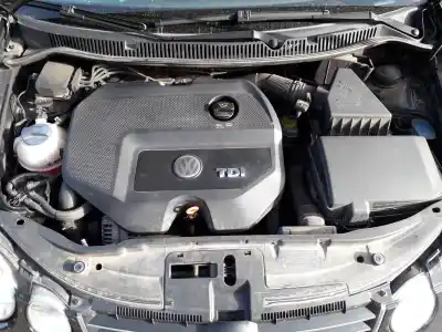 Veículo de Sucata volkswagen polo (9n1) 1.9 tdi do ano 2003 alimentado atd