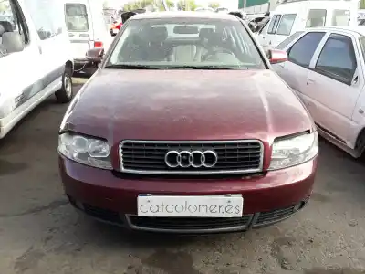 Veículo de Sucata AUDI A4 BERLINA (8E) 1.9 TDI (96kW) do ano 2002 alimentado AWX