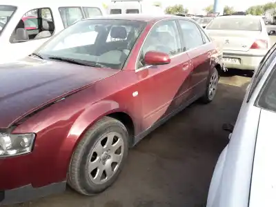 Sloopvoertuig audi a4 berlina (8e) 1.9 tdi (96kw) van het jaar 2002 aangedreven awx