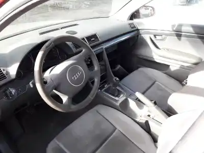 Sloopvoertuig audi a4 berlina (8e) 1.9 tdi (96kw) van het jaar 2002 aangedreven awx
